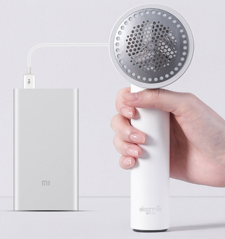 Lint Remover - Detail Shot